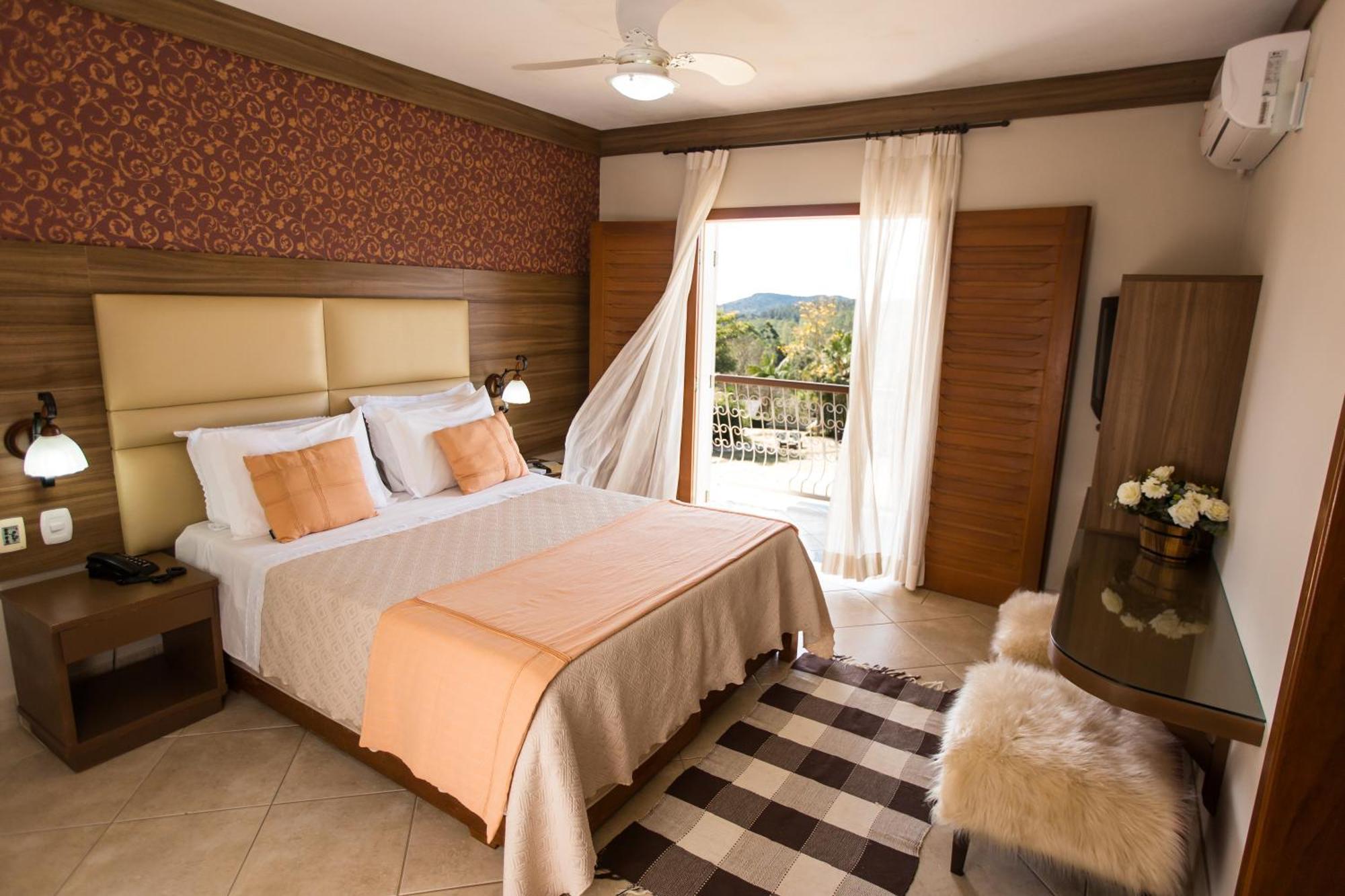 Pousada Lusitania Hotel Педра Азул Екстериор снимка